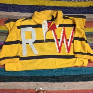 Super cool Roccawear polo! 💛❤️
